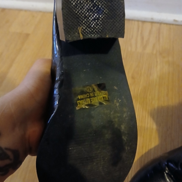 🌷 3 for $20 🌷 Dolls Kill black faux snakeskin vegan leather ankle boots - Picture 5 of 11